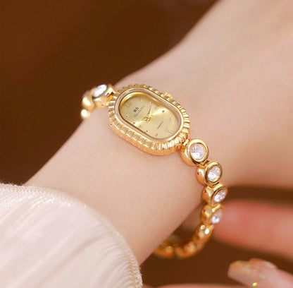 Vintage Women Quartz Watch Alloy Oval Dial Rhinestone Inlaid Wristwatch