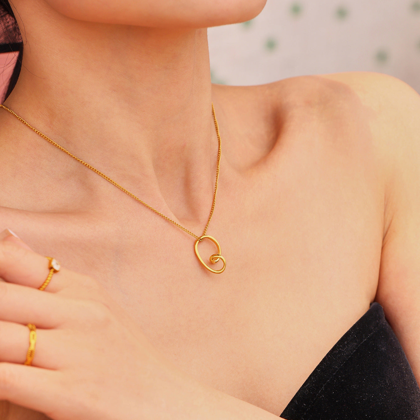 Hollow Irregular Heart Necklace 18K Gold Plated Steel