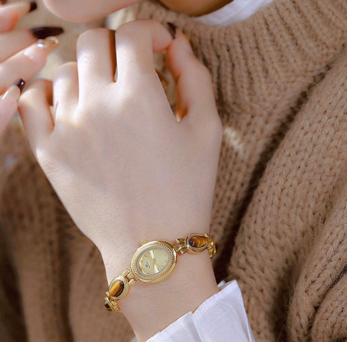 Watch Vintage Gold Tone Alloy Strap Inlaid Tiger Eye Stone Oval Dial Elegant Luxury Ethnic Style Lady Wristwatch