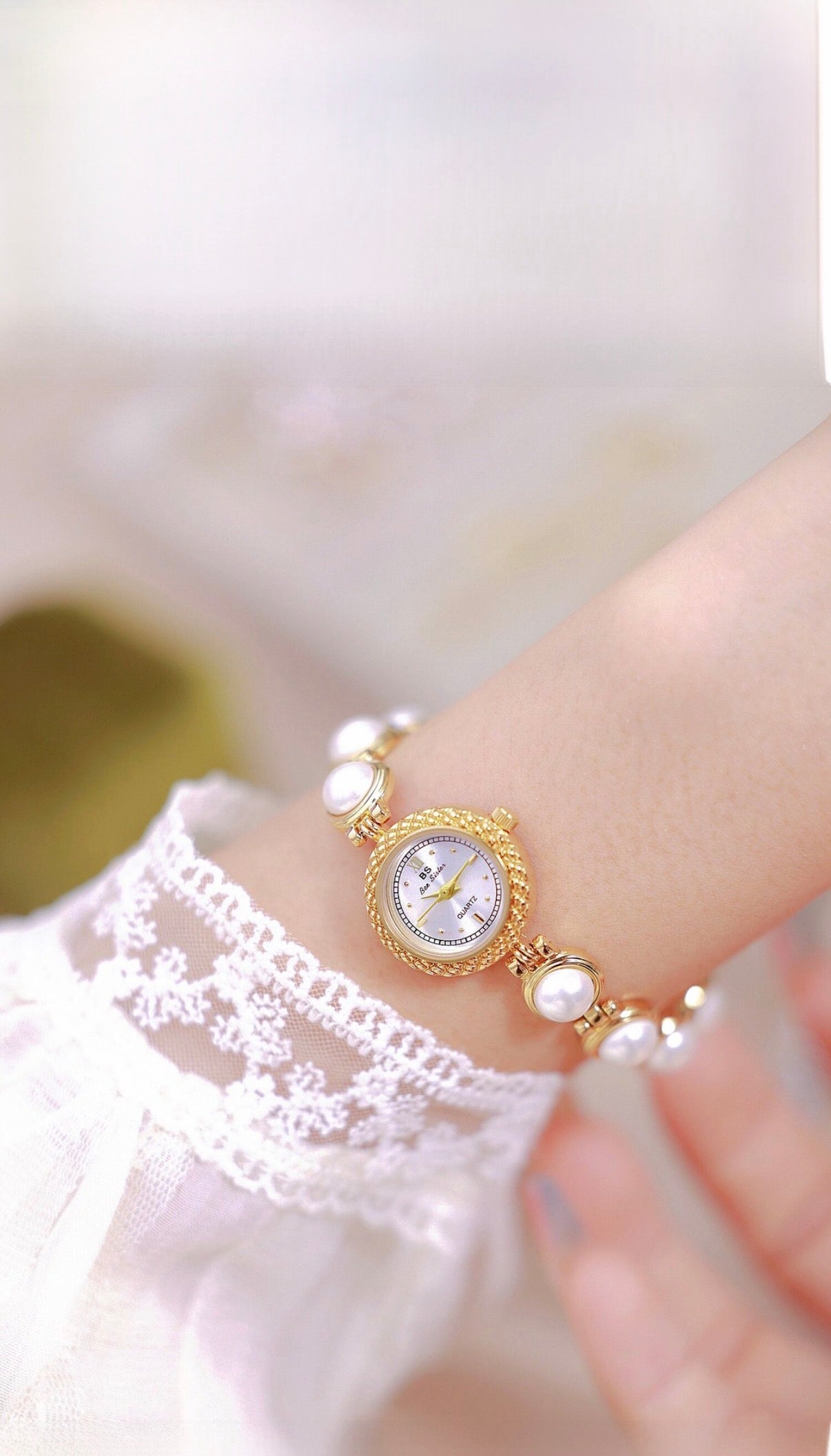 Women Bracelet Watch Elegant Vintage Imitation Artificial Pearl Strap Quartz